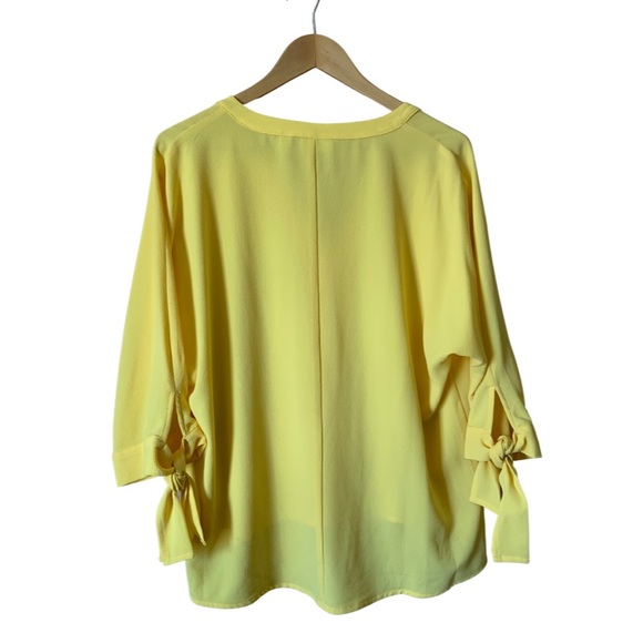 VIBRANT ‘NY&C’ YELLOW BLOUSE! - Picture 7 of 7